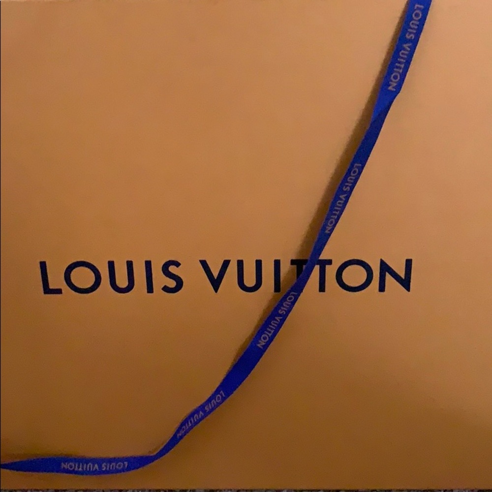 Box - Picture 2 of 4